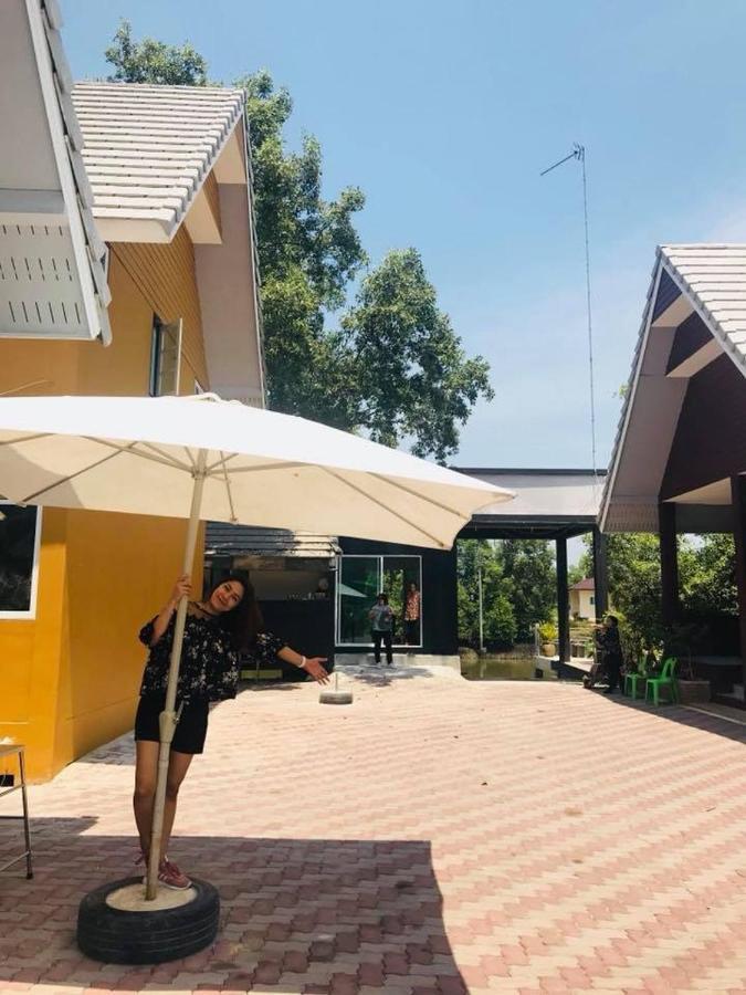 Baan Bon Resort Bang Tabun Phetchaburi Exterior photo